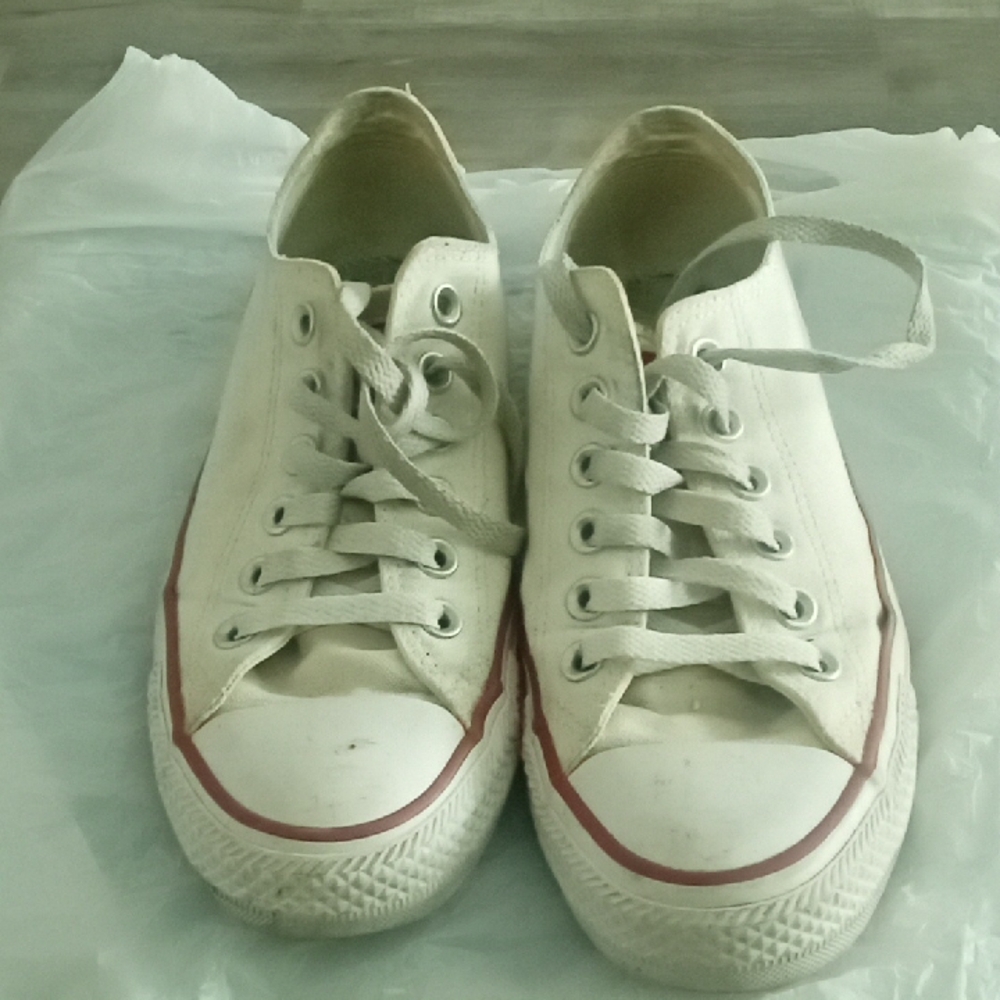 Free With Purchase Converse Cream Sneakers with Red Accents